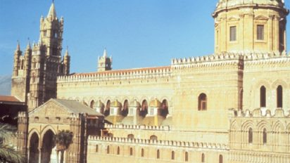 Palermo – Visita serale dei tetti della Cattedrale.  Prossima visita sabato  31 ottobre 2015 dalle ore 20,30  alle 24,00